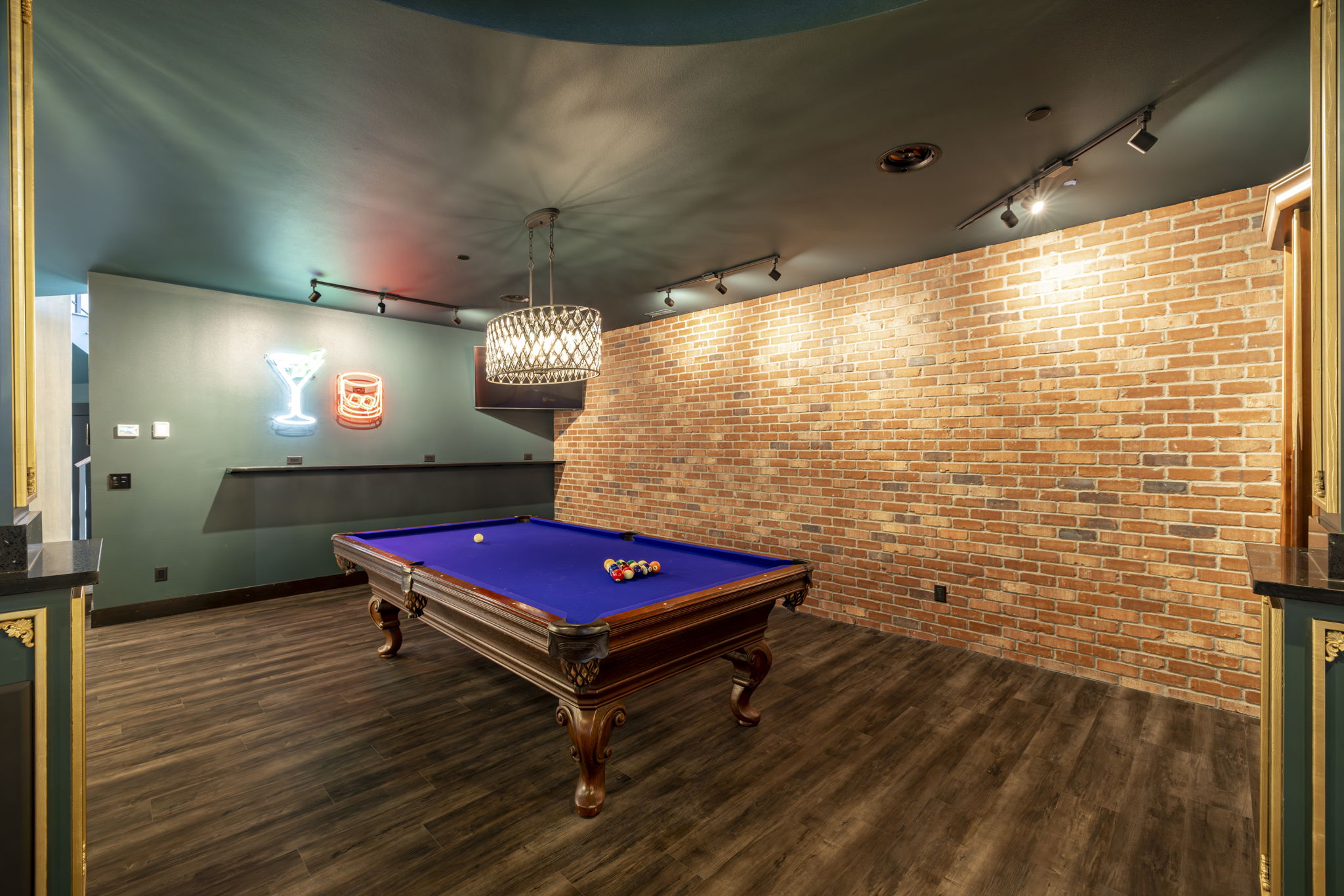 pool table at the grand retreat