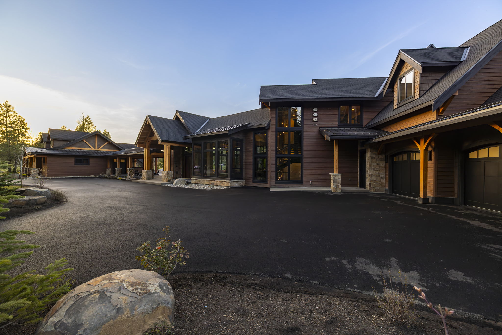 Garages of The Grand Retreat