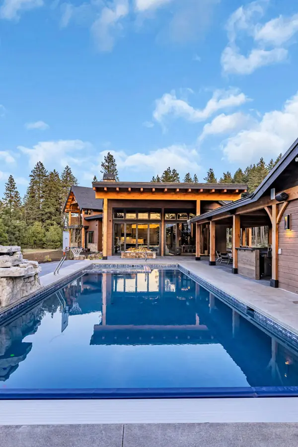 outdoor pool and entertainment